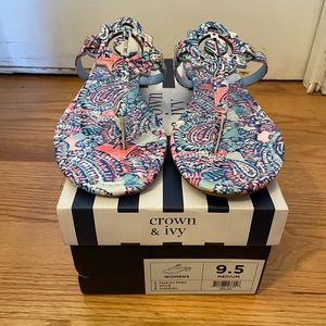 NWT Crown and Ivy Sandals